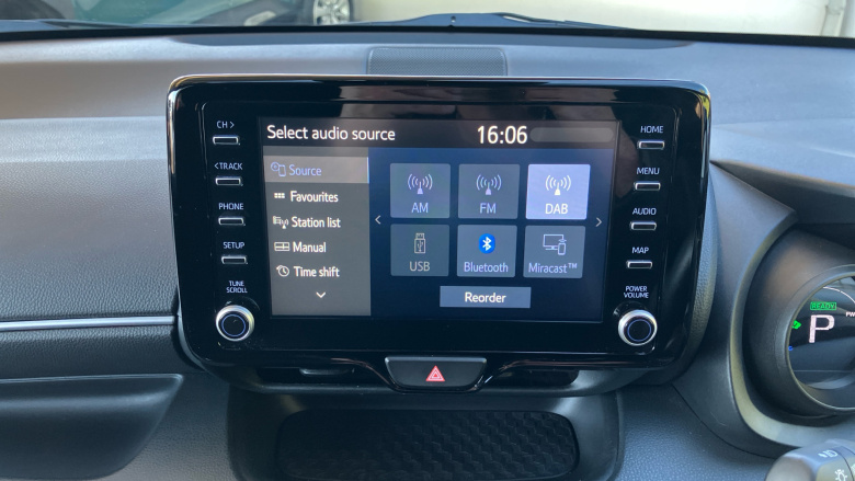 Toyota Yaris 1.5 Hybrid Design 5dr CVT Hybrid Hatchback